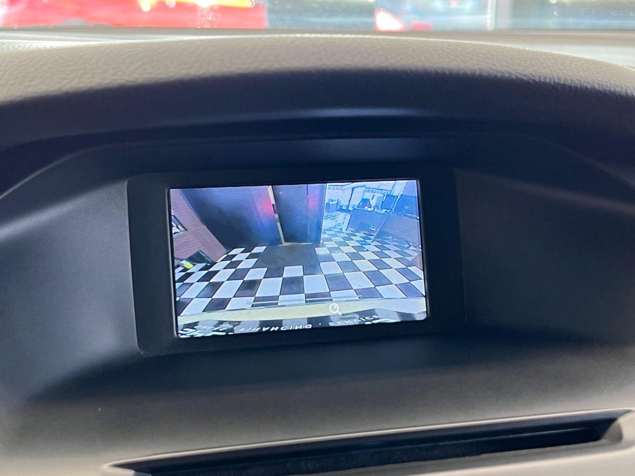 2015 Ford Focus SE Hatchback+Bluetooth+Camera+Cruise Control Photo73