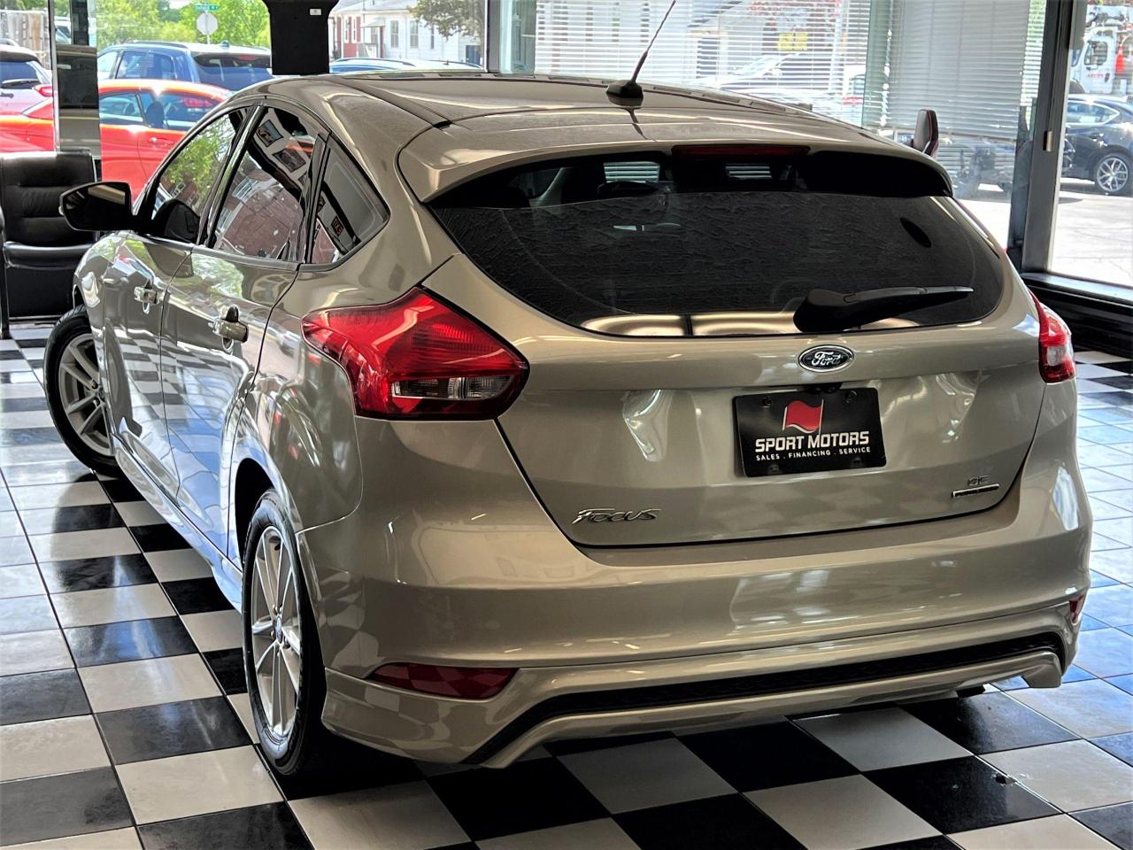 2015 Ford Focus SE Hatchback+Bluetooth+Camera+Cruise Control - Photo #13