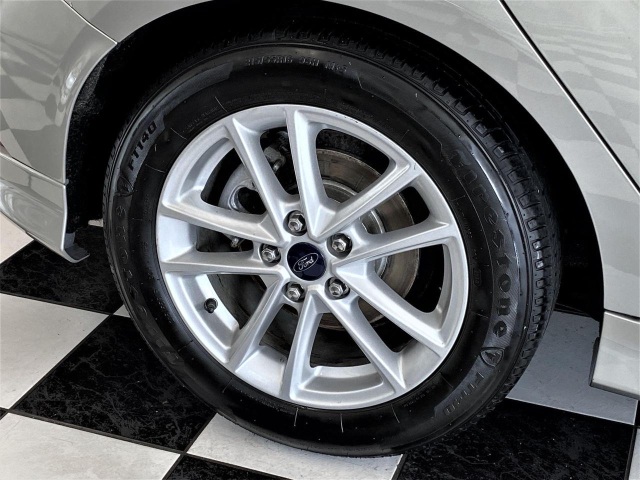 2015 Ford Focus SE Hatchback+Bluetooth+Camera+Cruise Control Photo113
