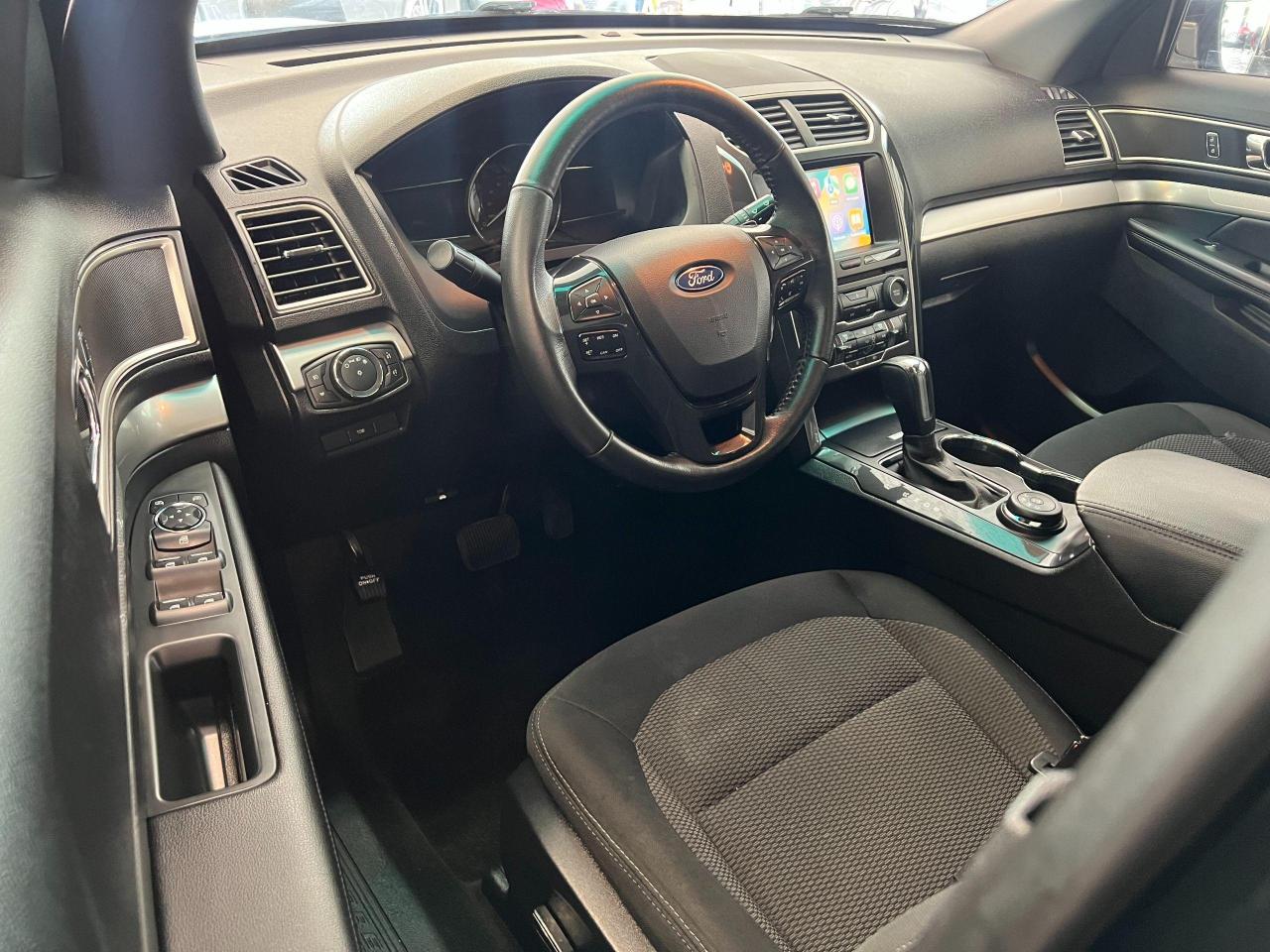 2017 Ford Explorer XLT 4WD V6+7 Passenger+New Tires+Roof+CLEAN CARFAX - Photo #19