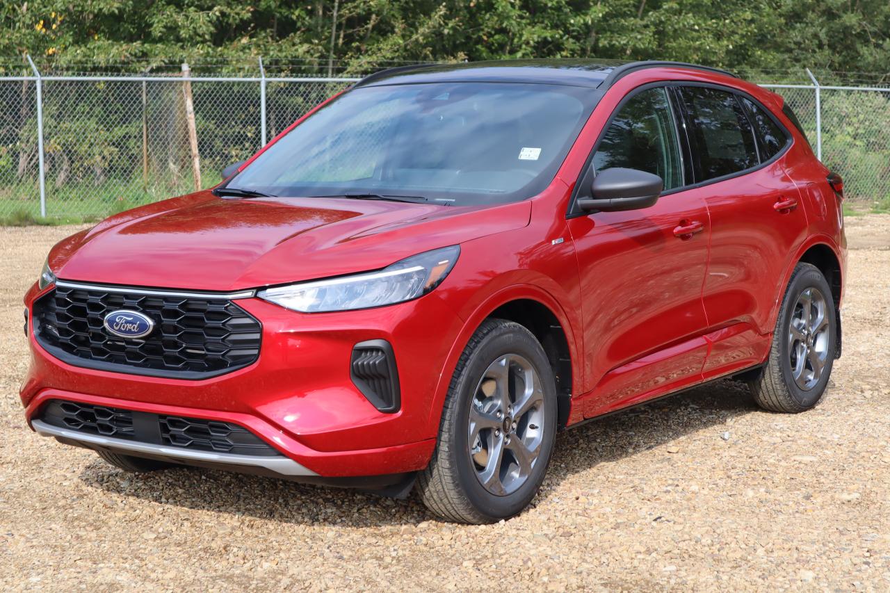 Image - 2023 Ford Escape 