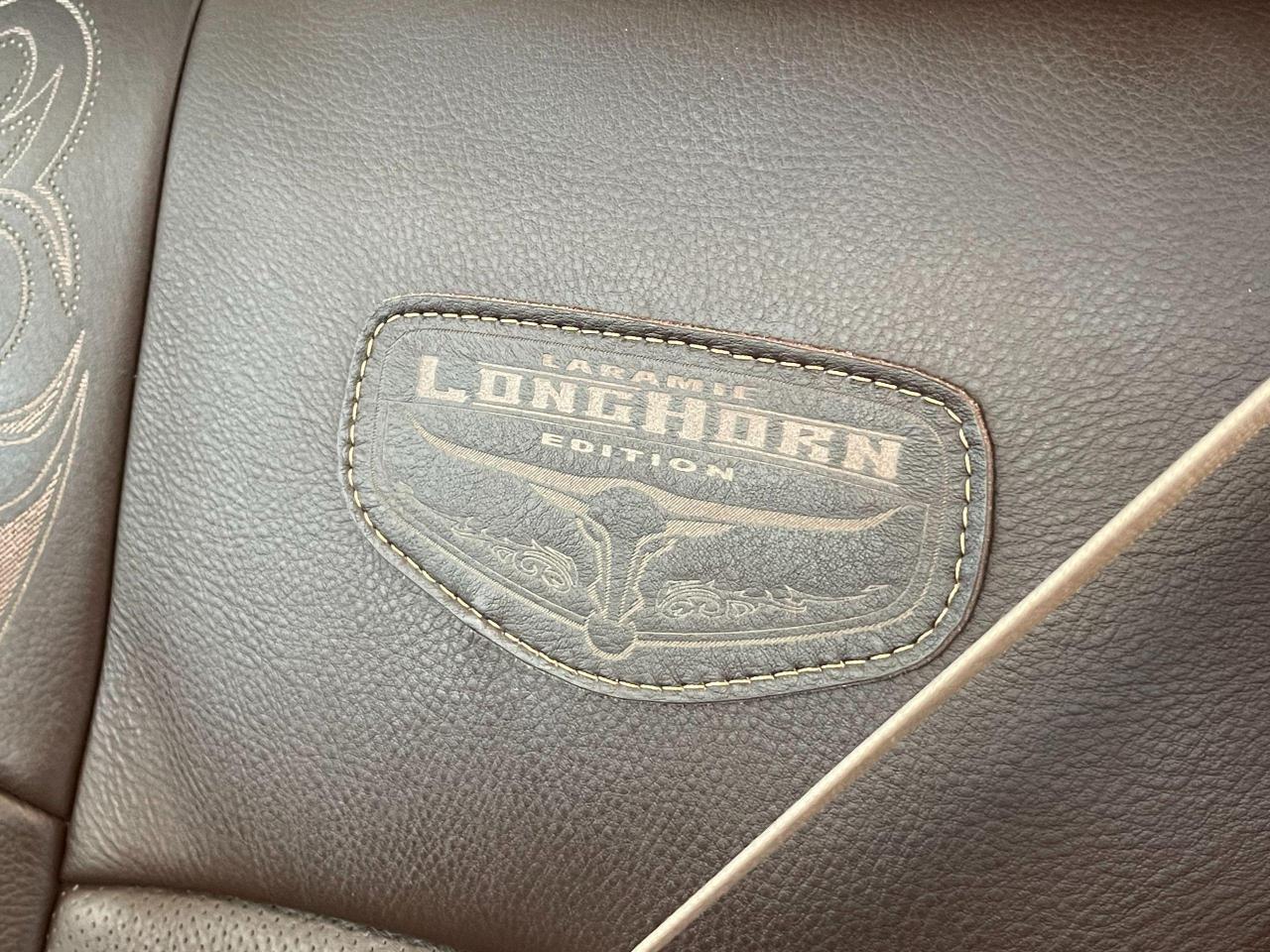 2015 RAM 1500 LARAMIE LONGHORN CREW ECO DIESEL 4X4+New Tires - Photo #10