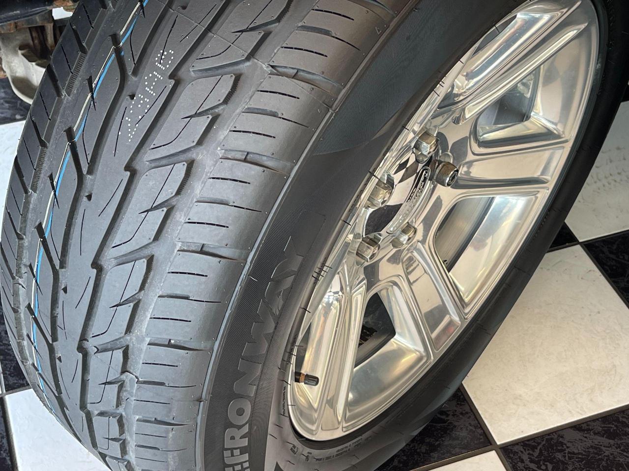 2015 RAM 1500 LARAMIE LONGHORN CREW ECO DIESEL 4X4+New Tires - Photo #12