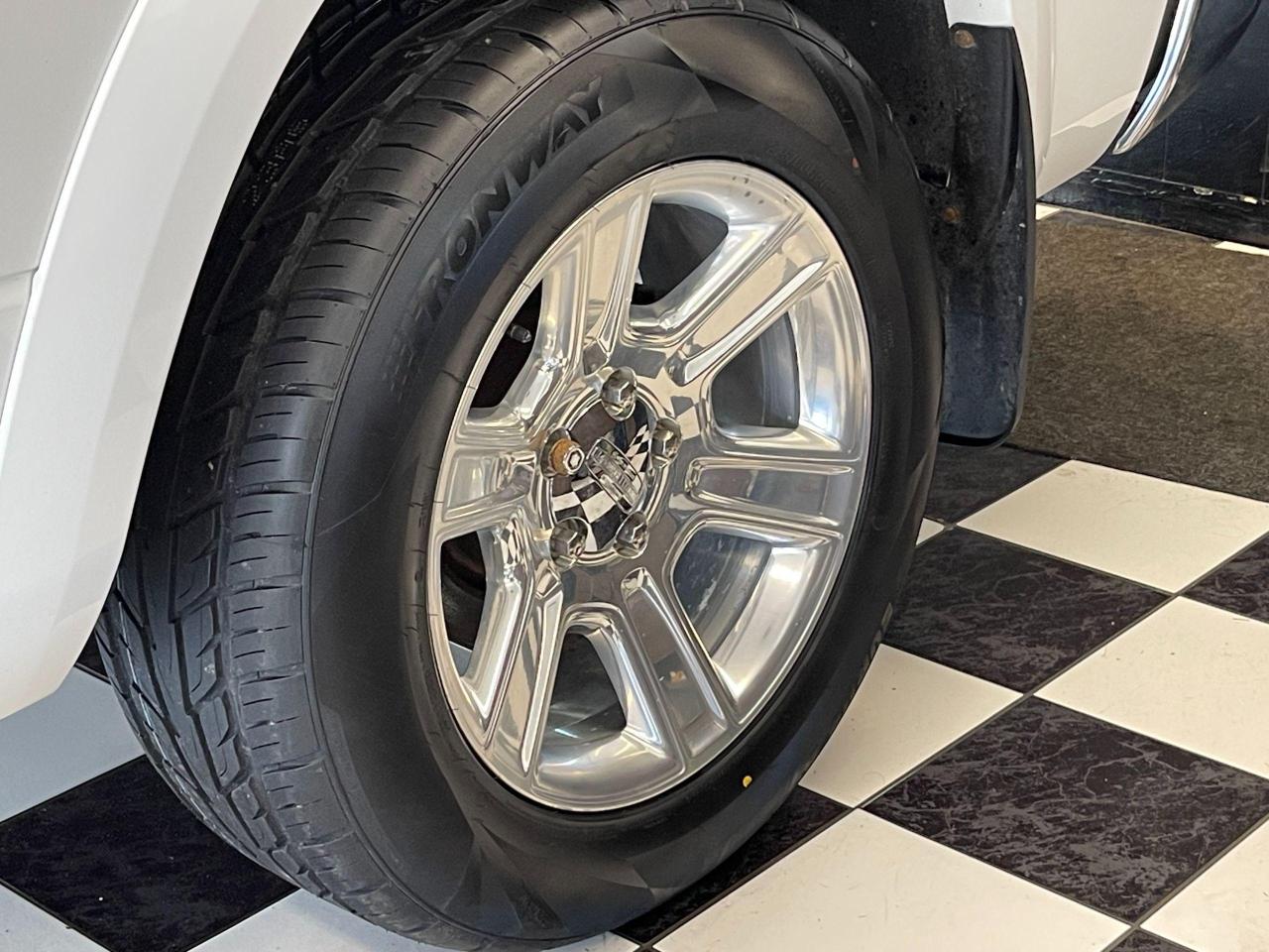 2015 RAM 1500 LARAMIE LONGHORN CREW ECO DIESEL 4X4+New Tires - Photo #60