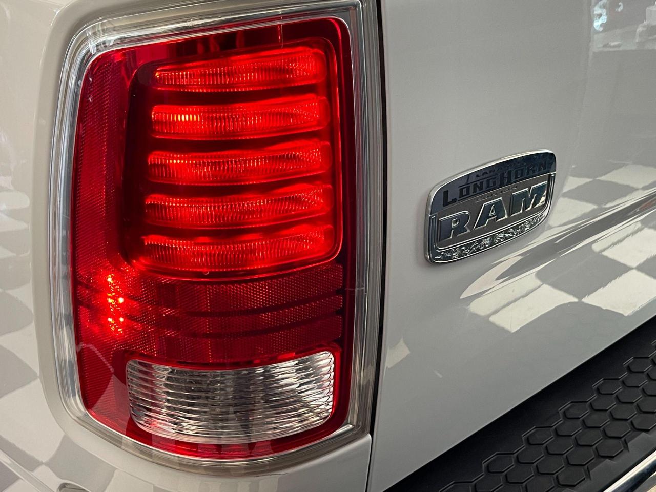 2015 RAM 1500 LARAMIE LONGHORN CREW ECO DIESEL 4X4+New Tires - Photo #70