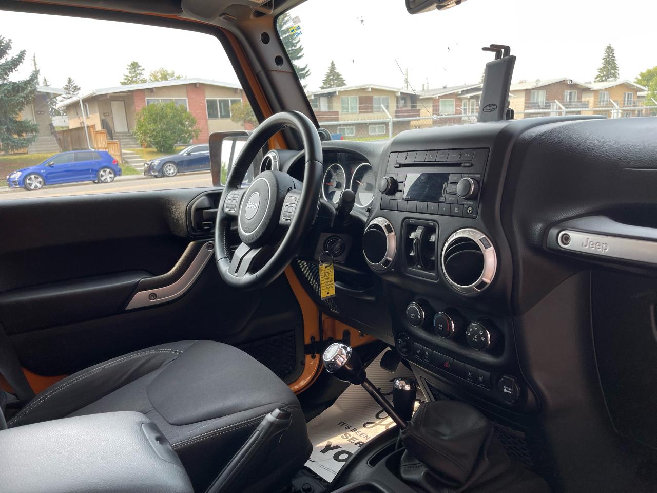 2013 Jeep Wrangler 4WD 4dr Sahara - Photo #15