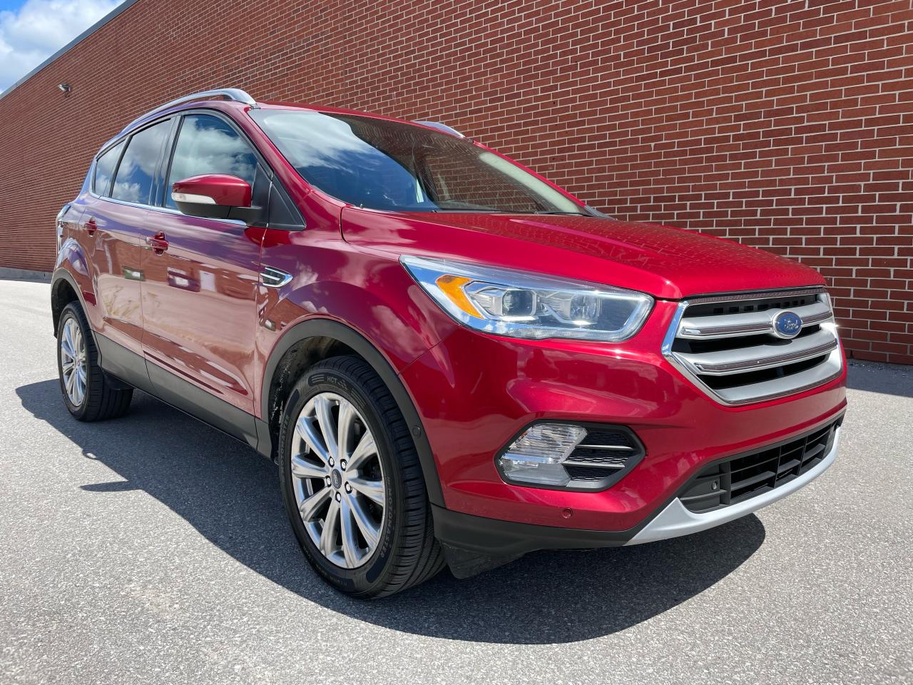 2017 Ford Escape 4WD TITANIUM ONE OWNER - Photo #1