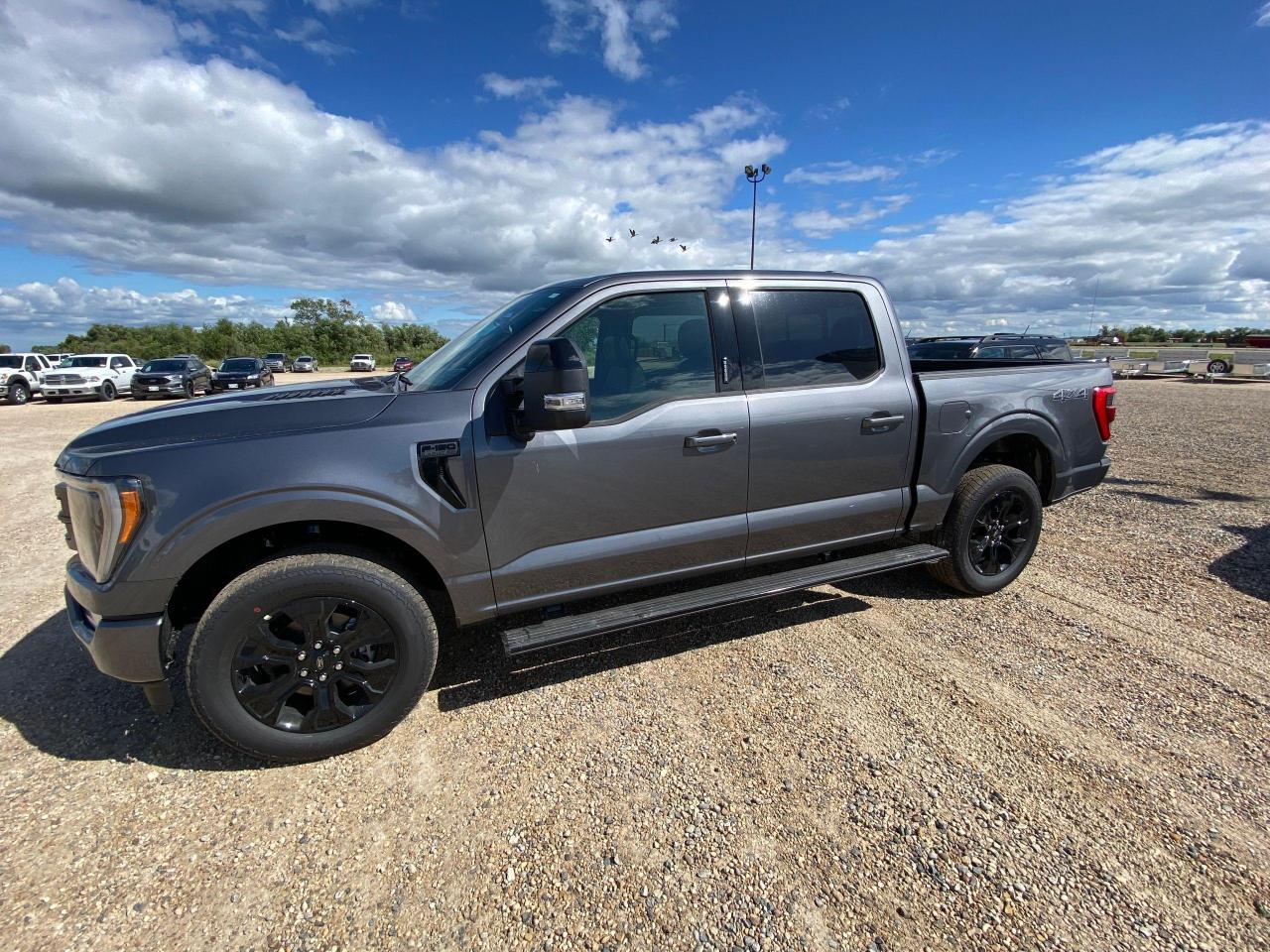 2023 Ford F-150 LARIAT 4WD SUPERCREW 5.5' BOX