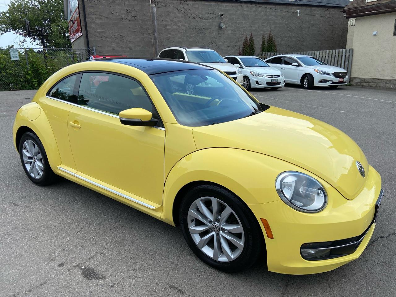 2015 Volkswagen Beetle ** BSM, NAV, HTD LEATH **