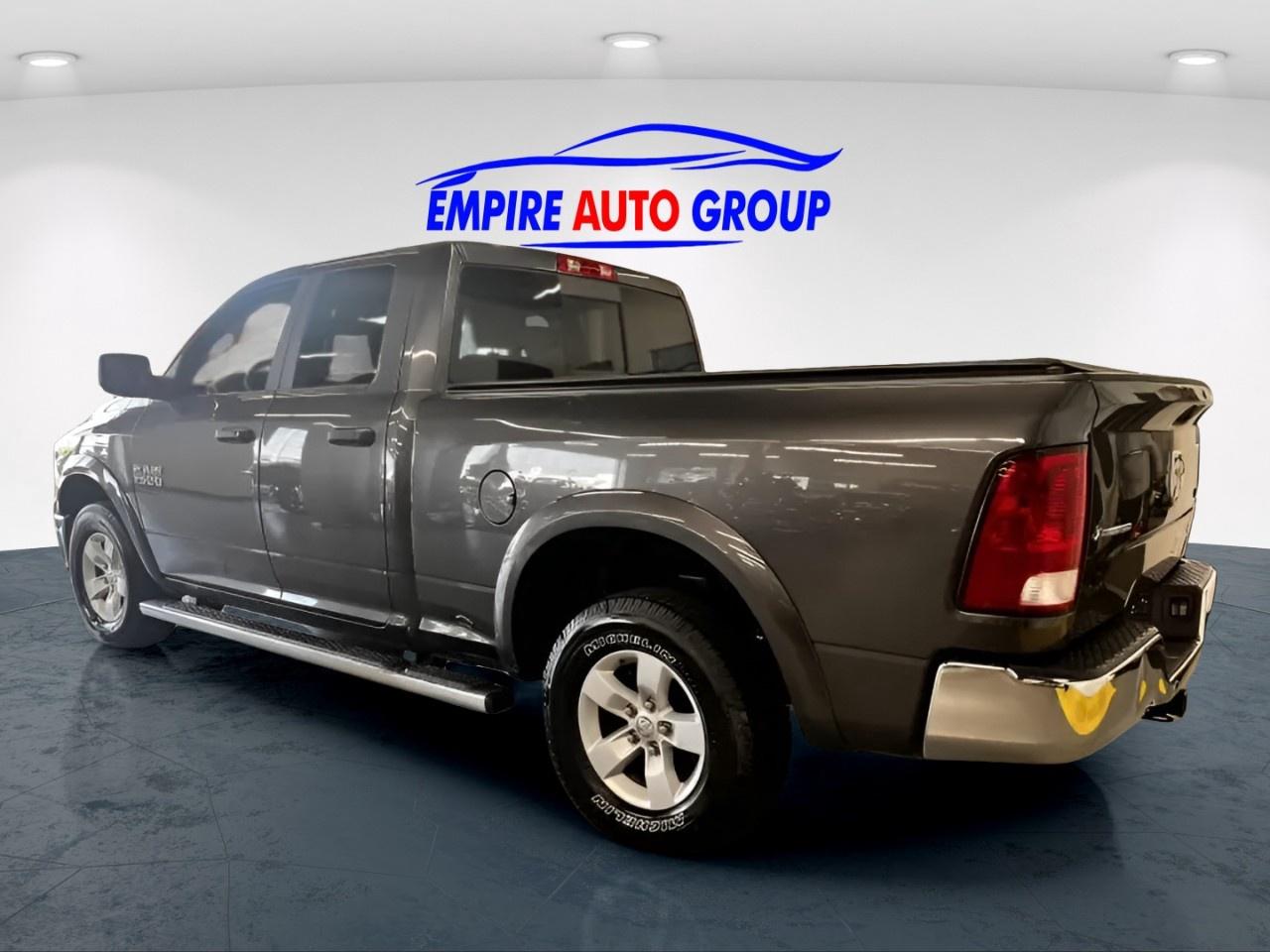 2017 RAM 1500 CLASSIC SLT NO ACCIDENTS  VERY CLEAN Photo3