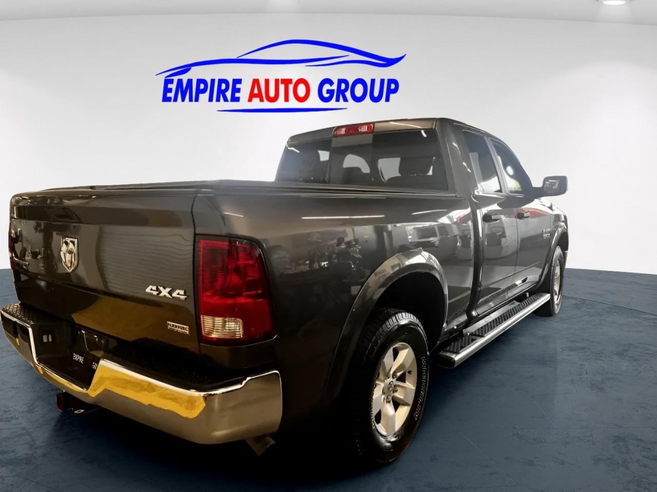 2017 RAM 1500 CLASSIC SLT NO ACCIDENTS  VERY CLEAN Photo4