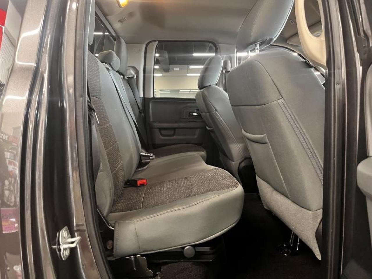 2017 RAM 1500 CLASSIC SLT NO ACCIDENTS  VERY CLEAN Photo