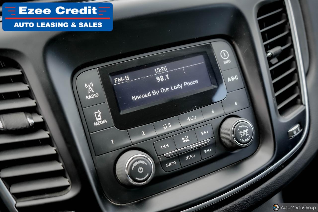 2016 Chrysler 200 LX Photo49