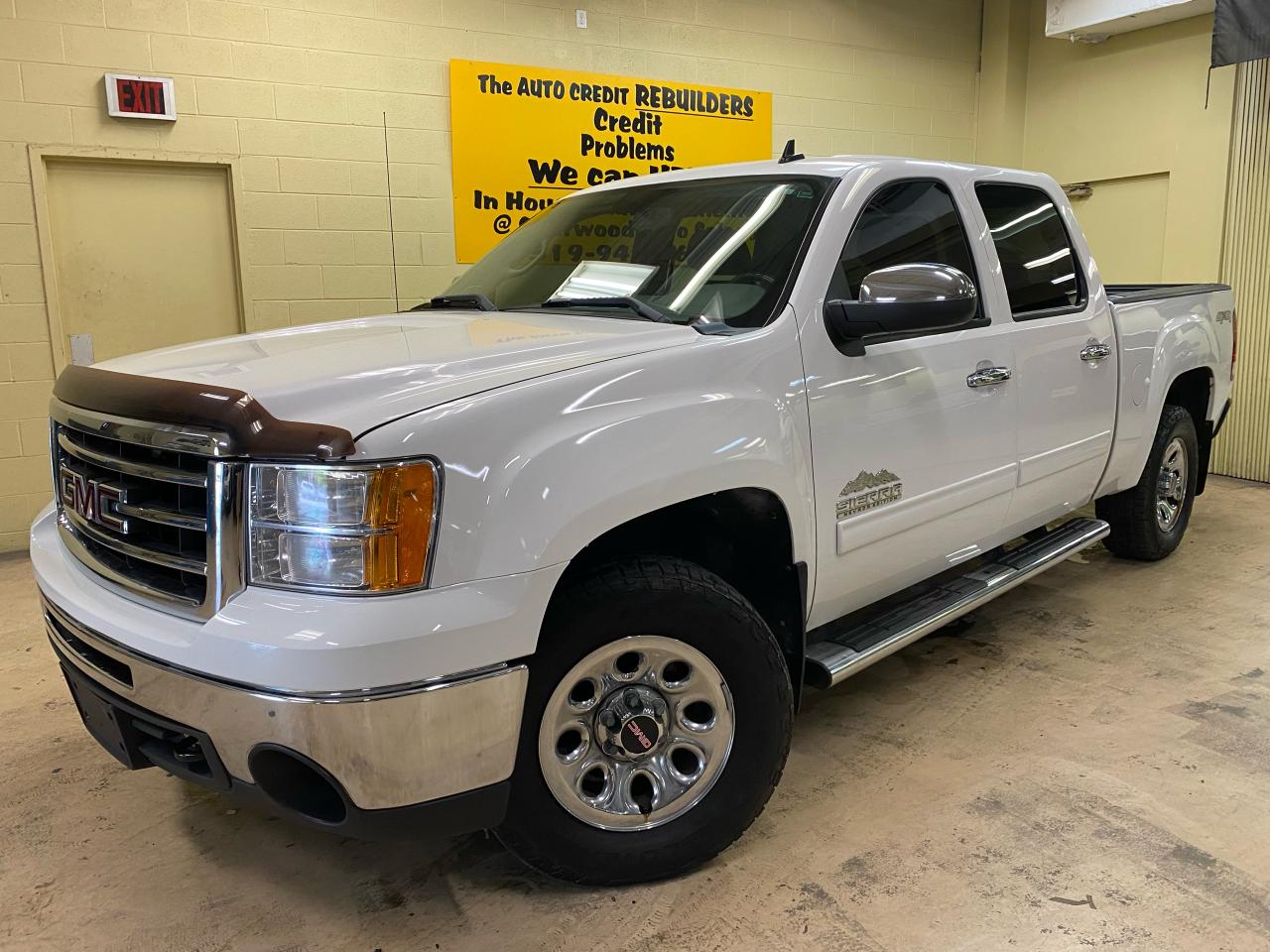 Used 2013 GMC Sierra 1500 SL NEVADA EDITION for sale in Windsor, ON