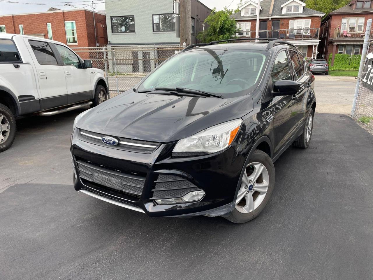2014 Ford Escape SE *AWD, HEATED SEATS, BACKUP CAMERA, SAFETY* - Photo #1