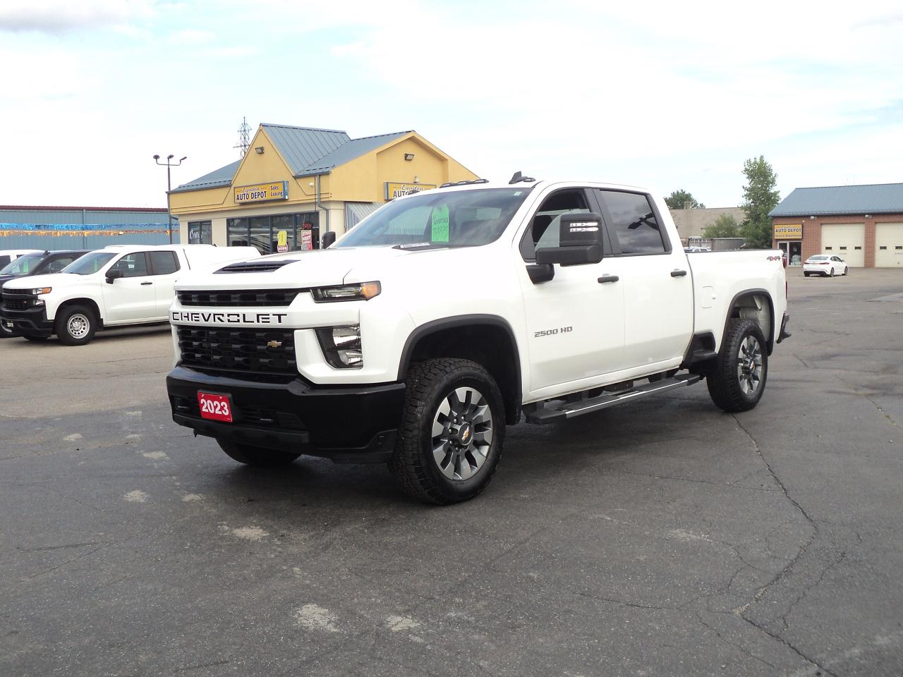 Used 2023 Chevrolet Silverado 2500 HD Custom CrewCab 4x4 6.6L Diesel 6.5ftBox for sale in Brantford, ON