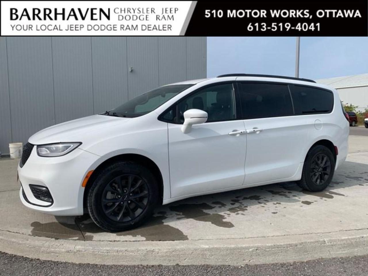 Used 2022 Chrysler Pacifica TOURING L AWD for sale in Ottawa, ON