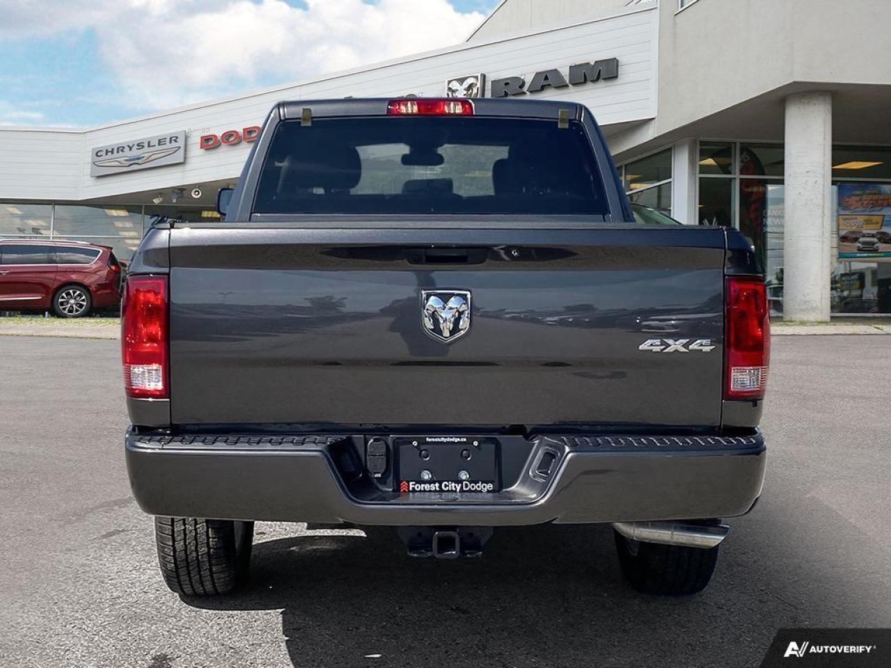 2023 RAM 1500 Classic Tradesman - Aluminum Wheels Photo3