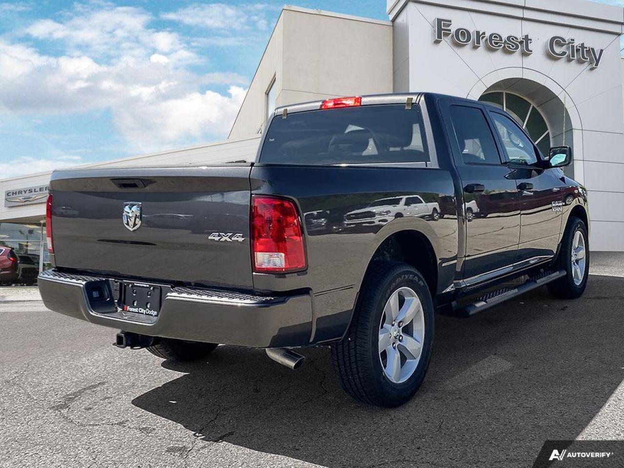 2023 RAM 1500 Classic Tradesman - Aluminum Wheels Photo4