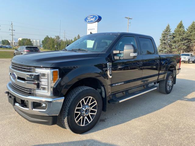 2019 Ford F-350 LARIAT ULTIMATE Photo2