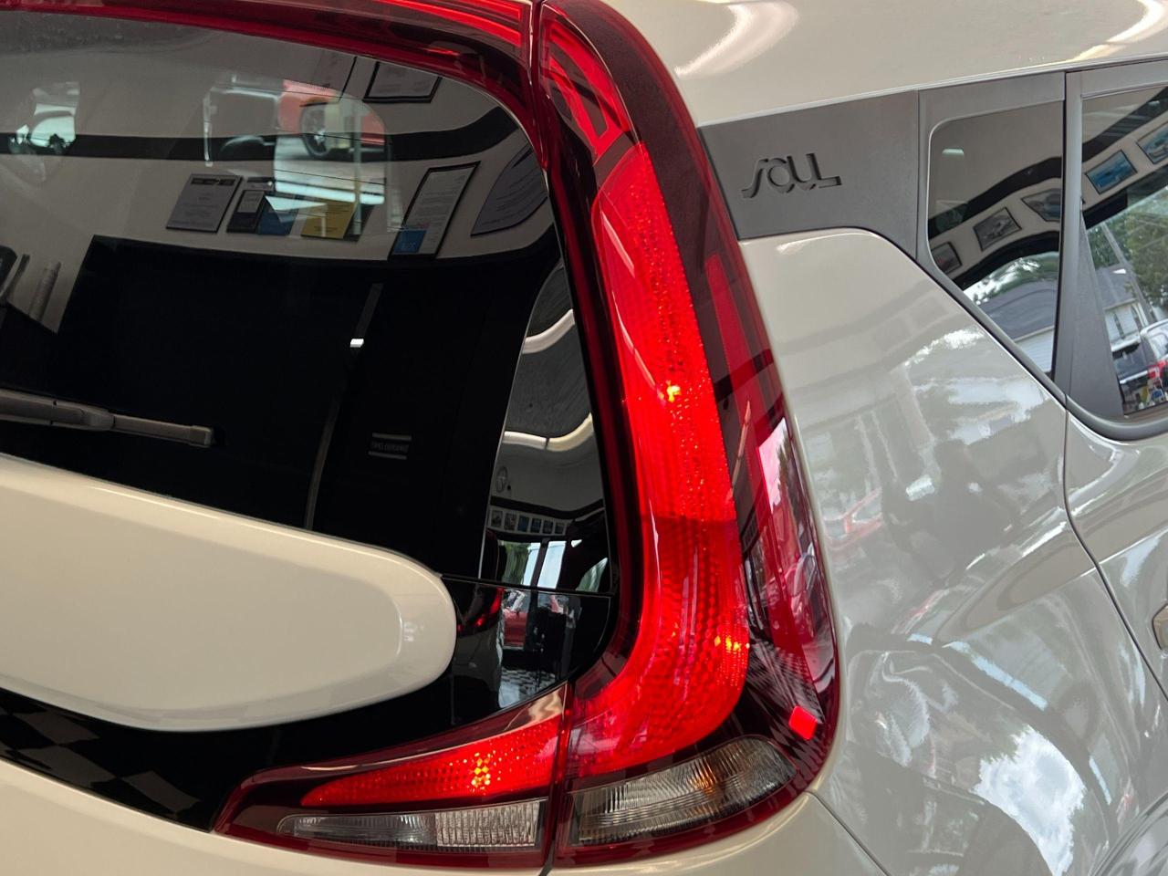 2020 Kia Soul LX+ApplePlay+Heated Seats+Camera+CLEAN CARFAX Photo145
