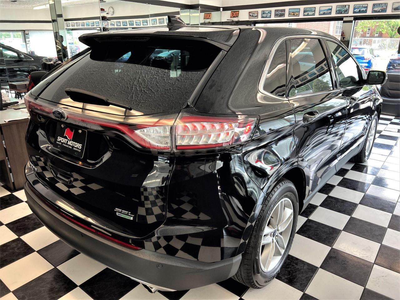 2017 Ford Edge SEL+ApplePlay+Camera+Sensros+CLEAN CARFAX - Photo #4