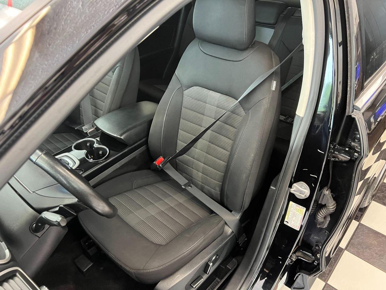 2017 Ford Edge SEL+ApplePlay+Camera+Sensros+CLEAN CARFAX Photo92
