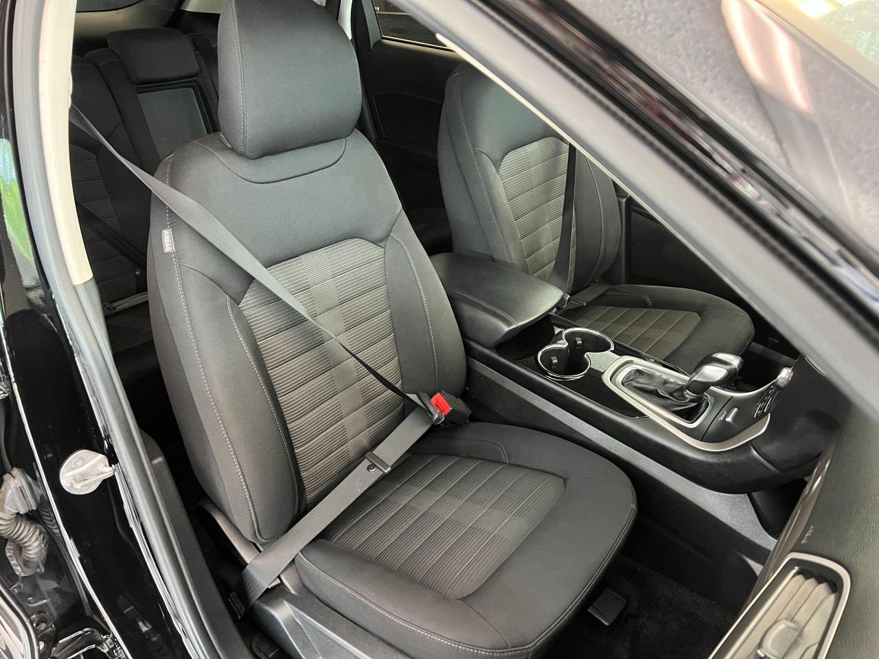 2017 Ford Edge SEL+ApplePlay+Camera+Sensros+CLEAN CARFAX Photo95