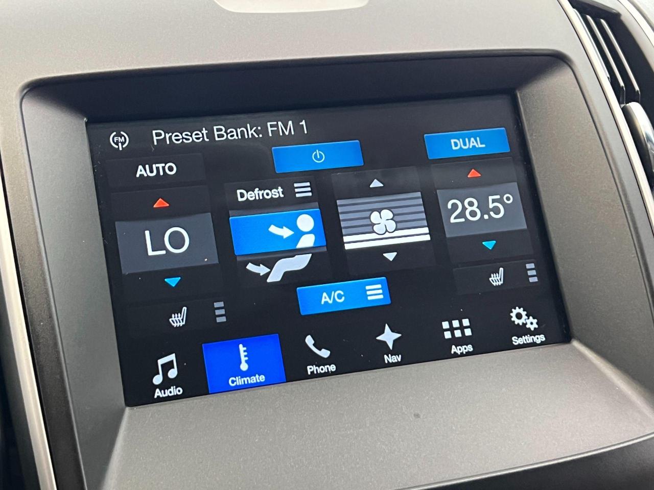 2017 Ford Edge SEL+ApplePlay+Camera+Sensros+CLEAN CARFAX - Photo #33