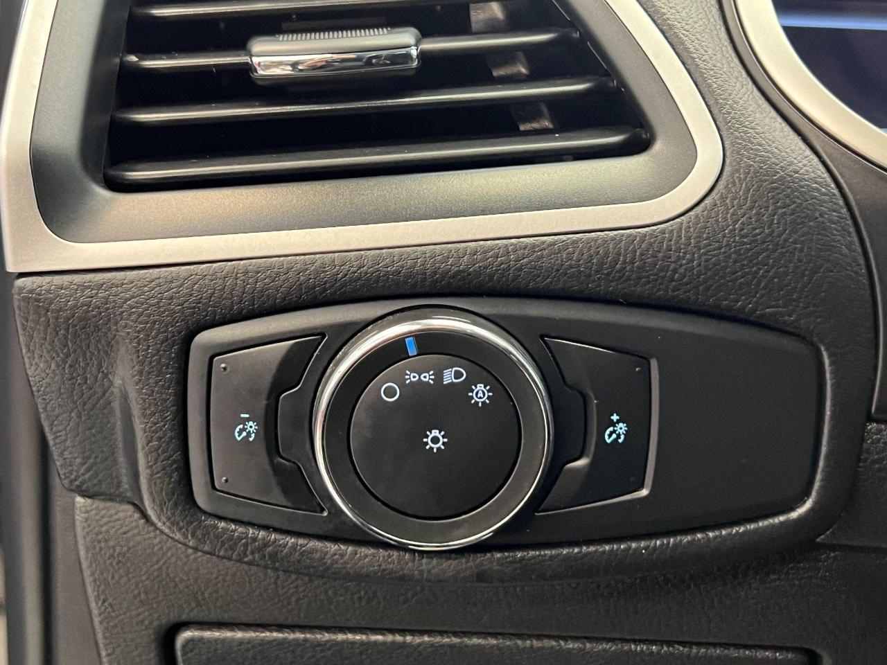2017 Ford Edge SEL+ApplePlay+Camera+Sensros+CLEAN CARFAX - Photo #54