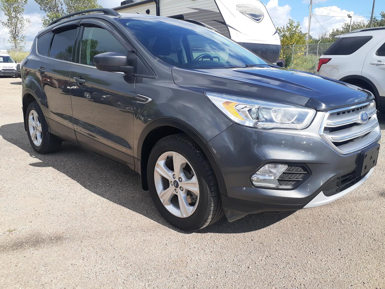 2017 Ford Escape SE AWD Large BU Cam, Htd Seats, Power Seat - Photo #1