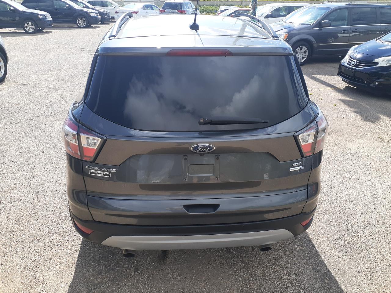 2017 Ford Escape SE AWD Large BU Cam, Htd Seats, Power Seat - Photo #6