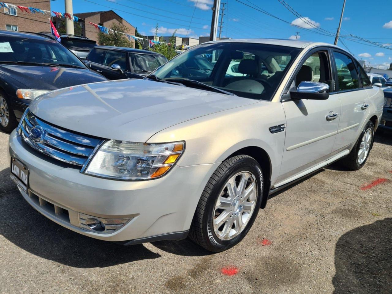 Used 2009 Ford Taurus 4dr Sdn Limited AWD LOW KM! | Fully Loaded | Sun-Roof for sale in Mississauga, ON