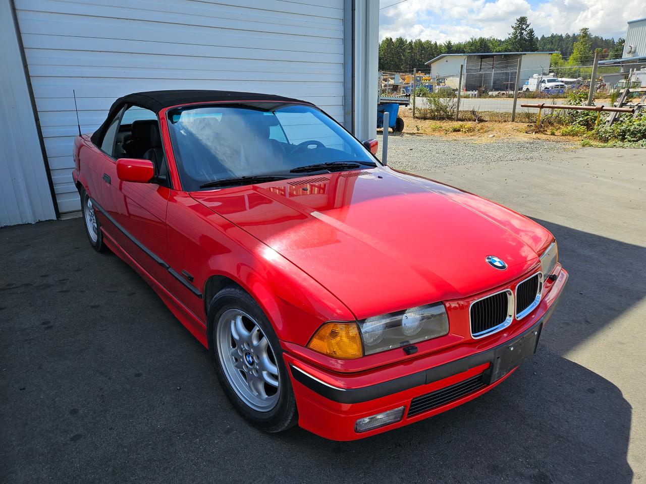1996 BMW 3 Series  - Photo #2