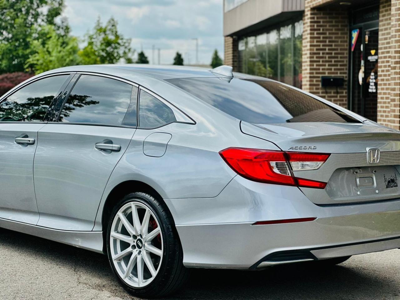 2018 Honda Accord  Photo4