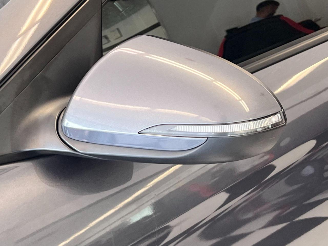 2019 Hyundai Elantra Sun & Safety+Roof+New Tires+ApplePlay+Blind Spot Photo120