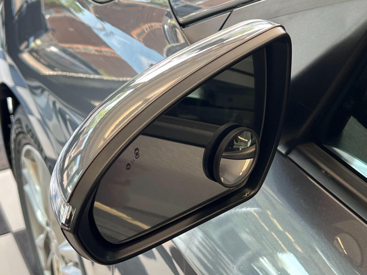 2019 Hyundai Elantra Sun & Safety+Roof+New Tires+ApplePlay+Blind Spot Photo128