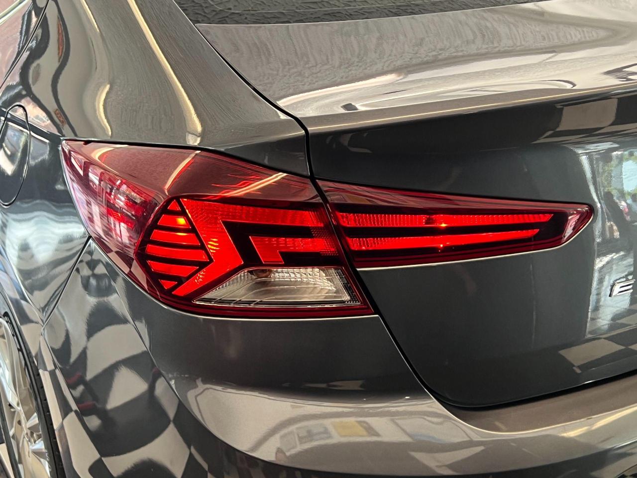 2019 Hyundai Elantra Sun & Safety+Roof+New Tires+ApplePlay+Blind Spot Photo131