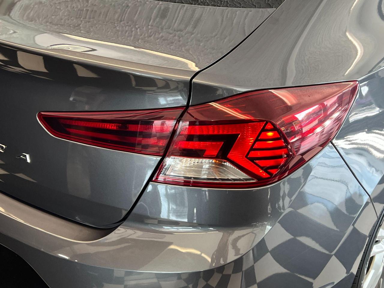 2019 Hyundai Elantra Sun & Safety+Roof+New Tires+ApplePlay+Blind Spot Photo133