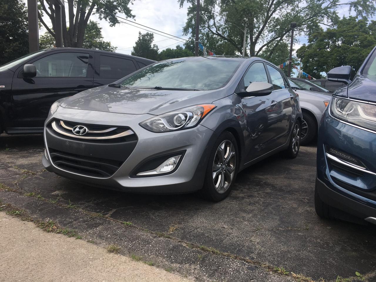 2013 Hyundai Elantra GT - Leather Seats, Panoramic Roof