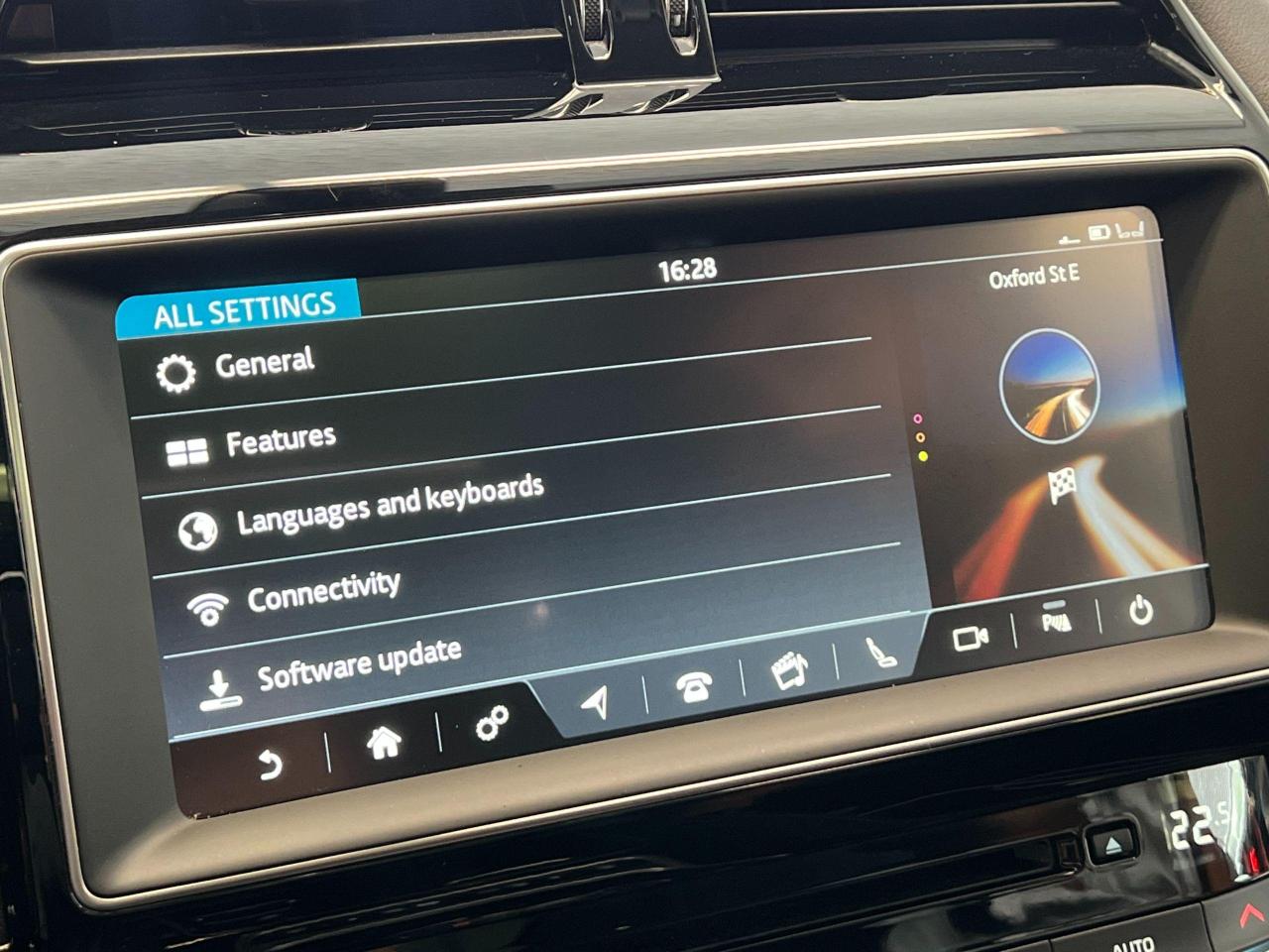 2020 Jaguar F-PACE 30t AWD+R-SPORT+New Tires+Roof+CLEAN CARFAX - Photo #45