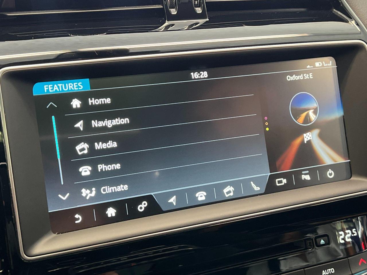 2020 Jaguar F-PACE 30t AWD+R-SPORT+New Tires+Roof+CLEAN CARFAX - Photo #47
