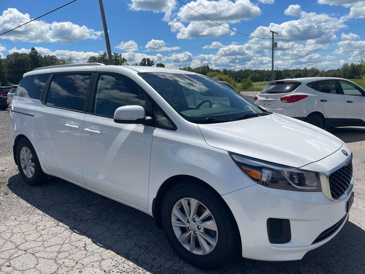 2017 Kia Sedona 