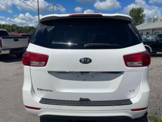 2017 Kia Sedona SEATS 8 - Photo #5