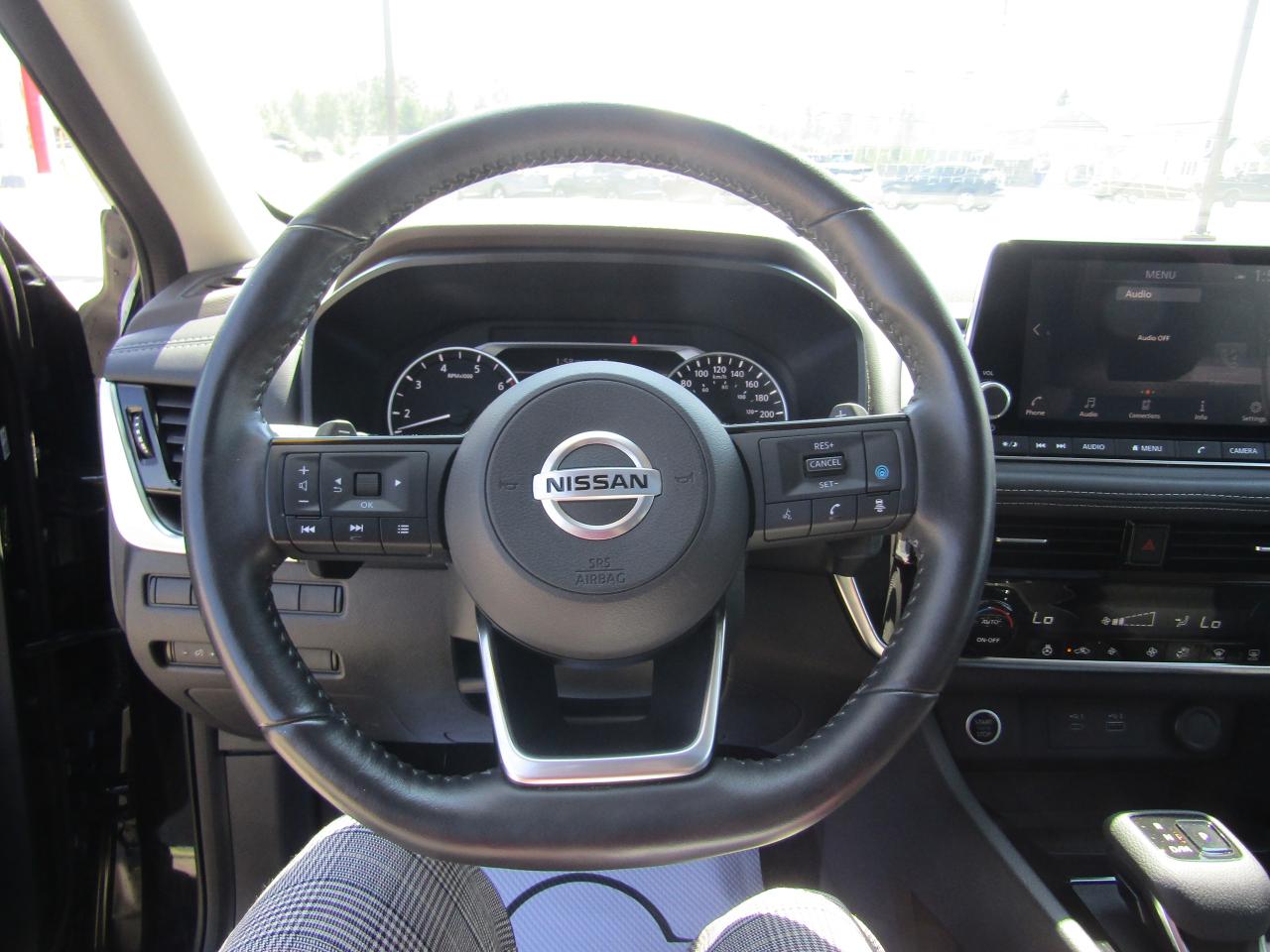 2021 Nissan Rogue SV PLATINUM Photo