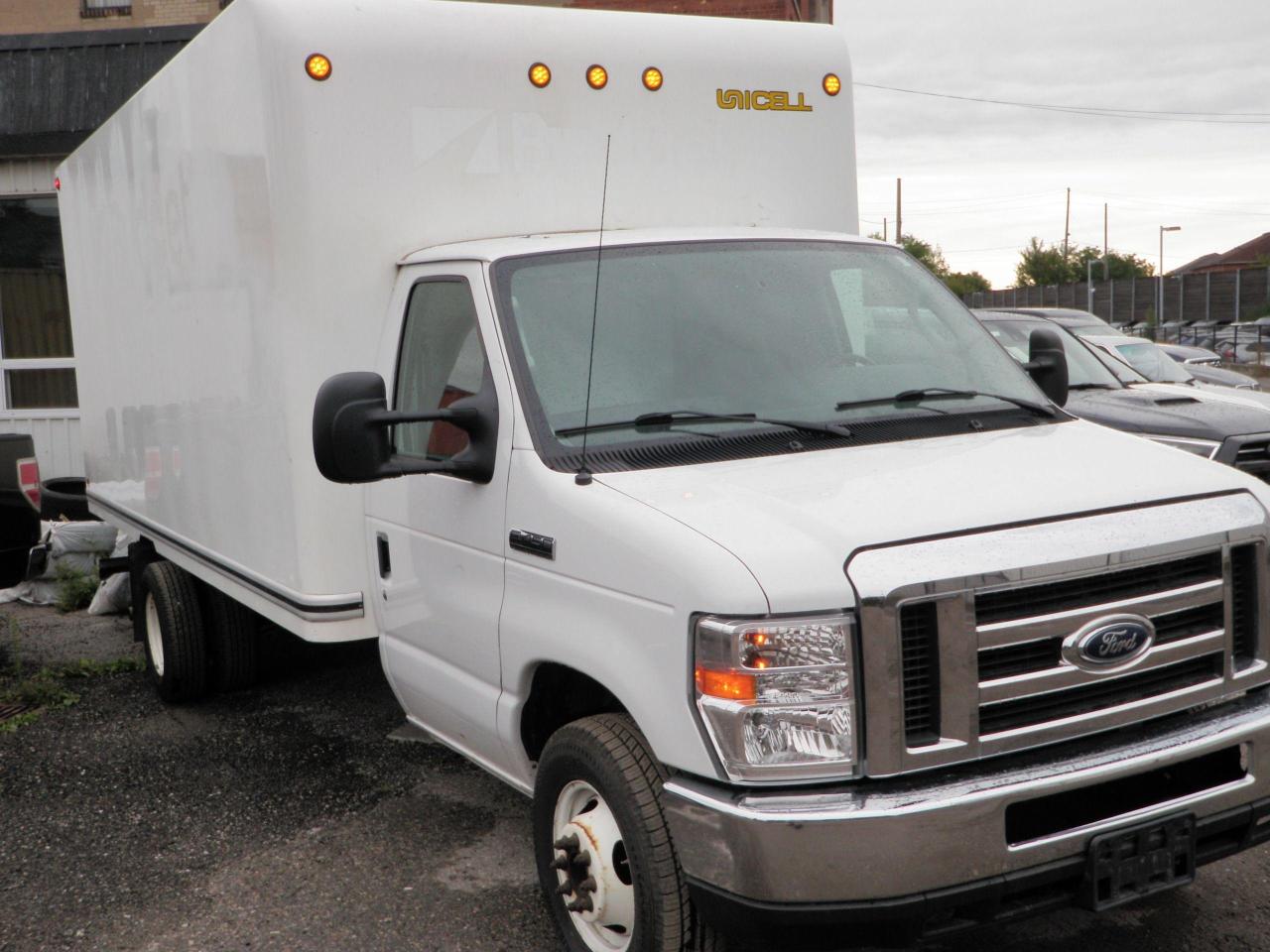 2018 Ford E450 Super Duty E-450 DRW 176" WB