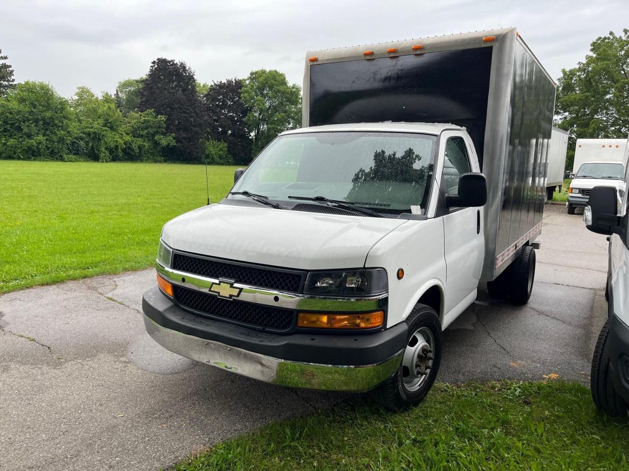 2014 Chevrolet Express 12 foot cube