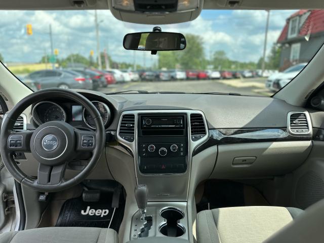 2011 Jeep Grand Cherokee Laredo Certified AWD Photo15