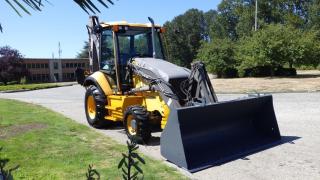 Used 2013 Volvo BL60B Backhoe Loader 4x4 With Rear Stabilizers Diesel for sale in Burnaby, BC