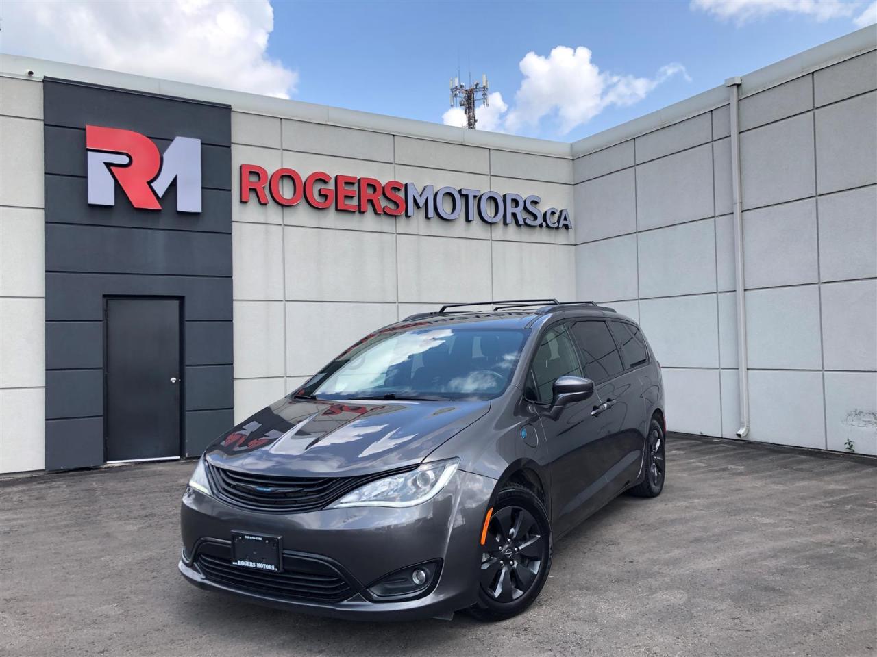 Used 2019 Chrysler Pacifica Hybrid TOURING PLUS - NAVI - 7 PASS - PWR DOORS - REVERSE CAM for sale in Oakville, ON